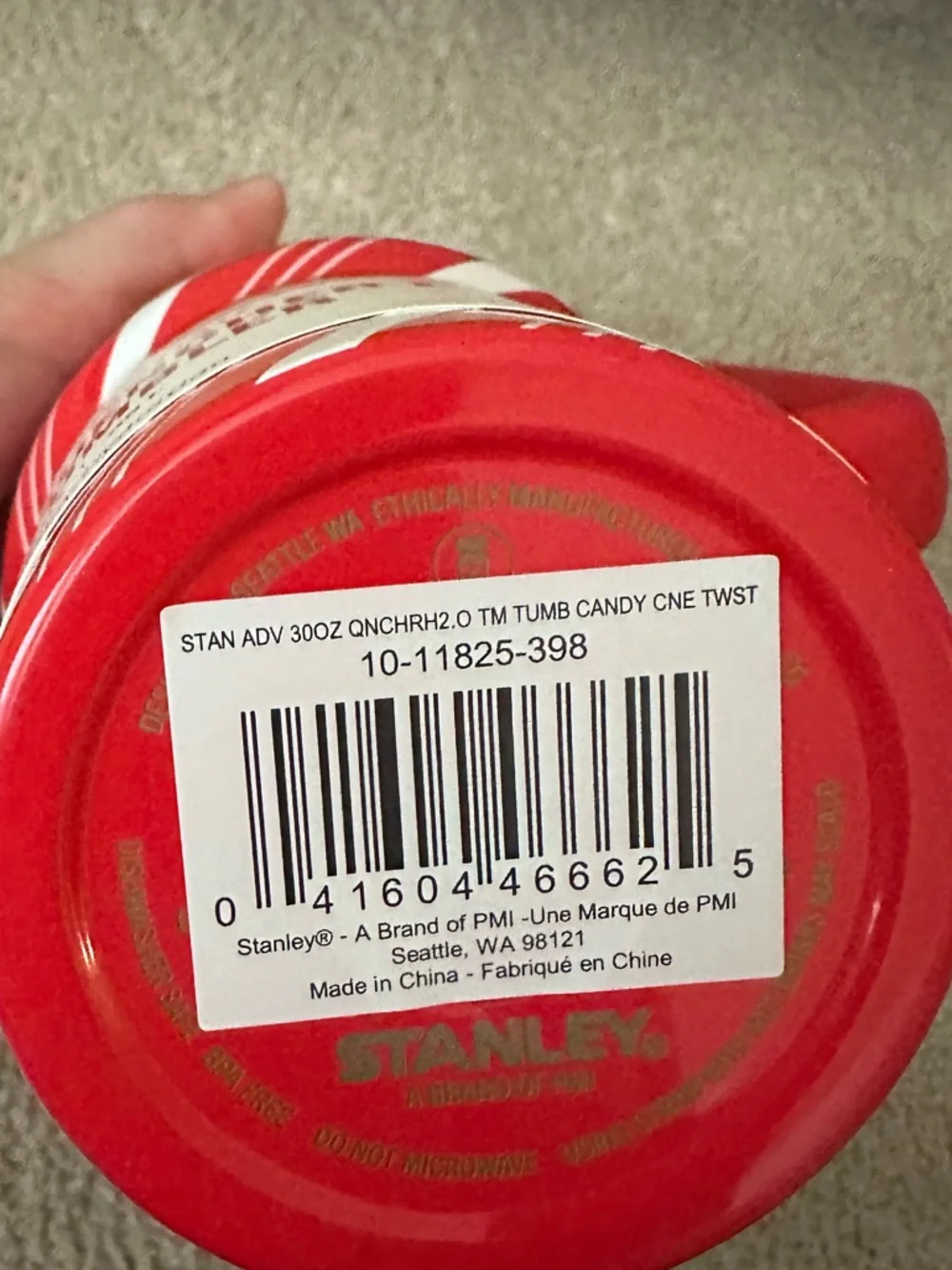 Stanley Quencher H2.0 Tumbler - Red & White Candy Stripe - Brand New - Picture 3 of 3
